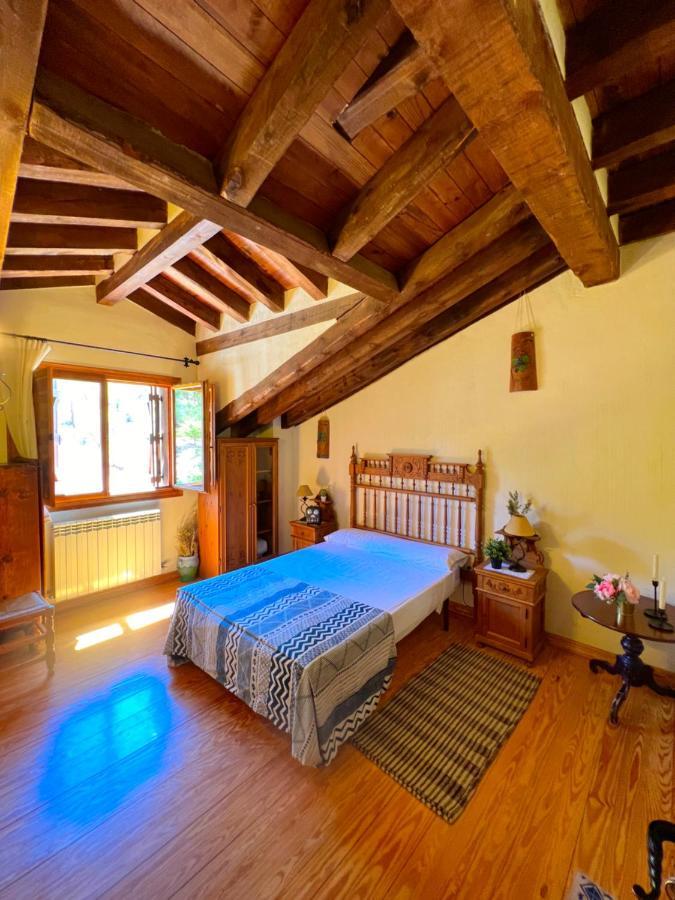 Hotel Rural La Huerta Montejo de la Vega de la Serrezuela Bagian luar foto