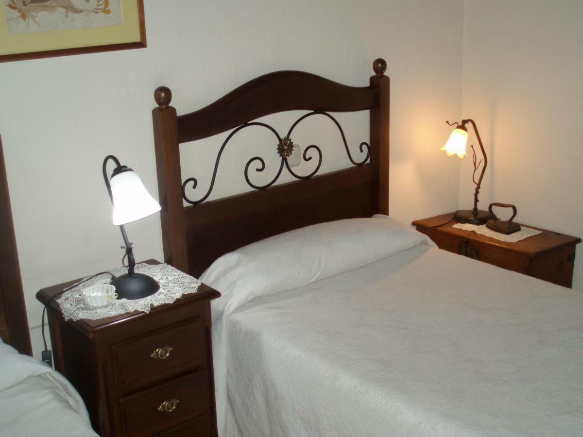 Hotel Rural La Huerta Montejo de la Vega de la Serrezuela Bagian luar foto